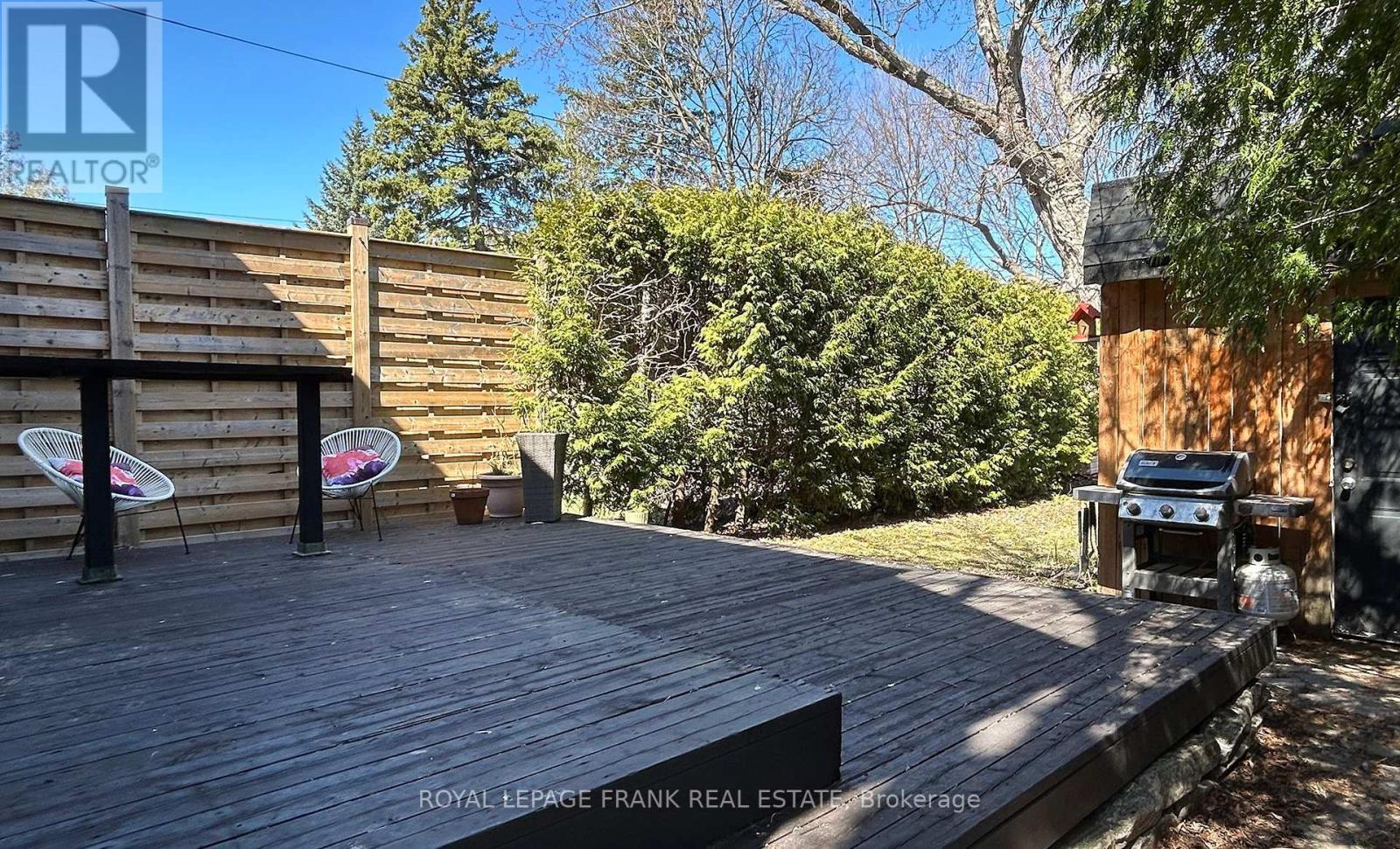 












104 MCLAUGHLIN BOULEVARD

,
Oshawa (McLaughlin),




Ontario
L1G2P3

