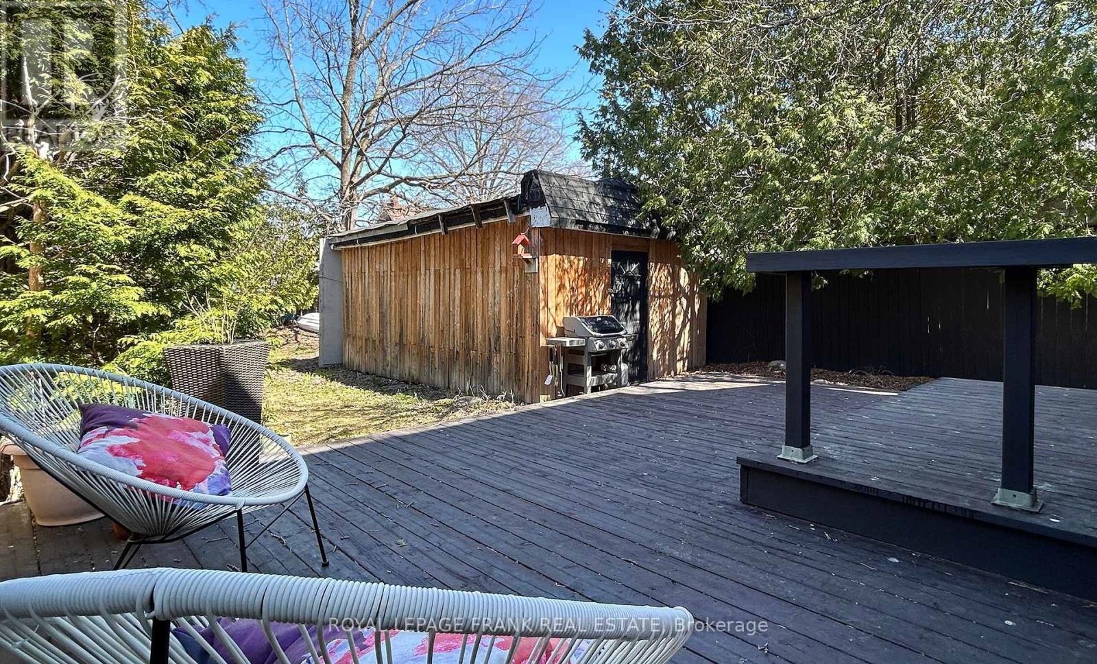 












104 MCLAUGHLIN BOULEVARD

,
Oshawa (McLaughlin),




Ontario
L1G2P3

