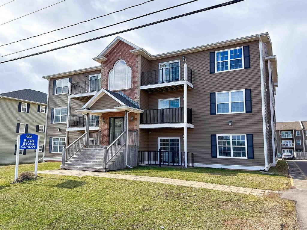 












107 65 Ducks Landing

,
Stratford,




PE
C1B 0L3

