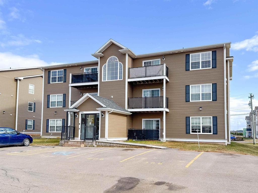 












107 65 Ducks Landing

,
Stratford,




PE
C1B 0L3

