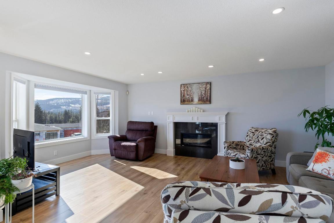 









3100


Doucette

Drive,
West Kelowna,




BC
V4T 1M6


