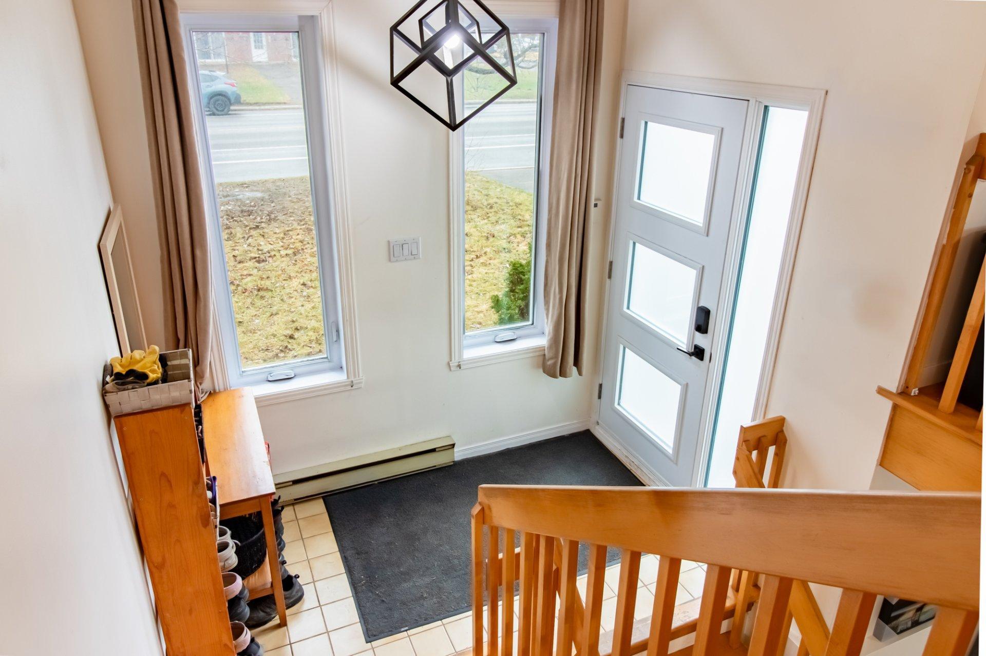 









3615


Côte Rosemont

,
Trois-Rivières,




QC
G8Y6G4

