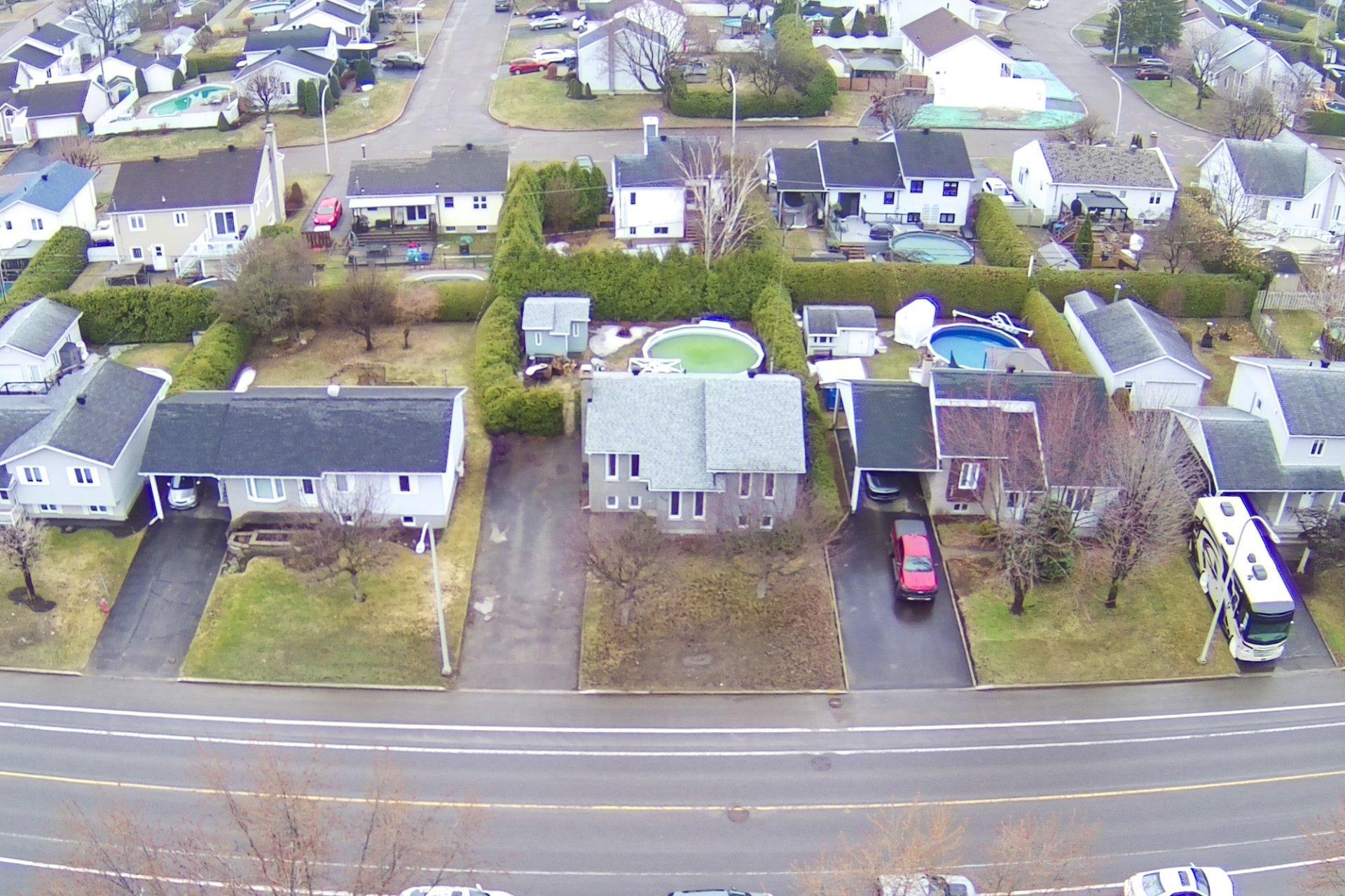 









3615


Côte Rosemont

,
Trois-Rivières,




QC
G8Y6G4

