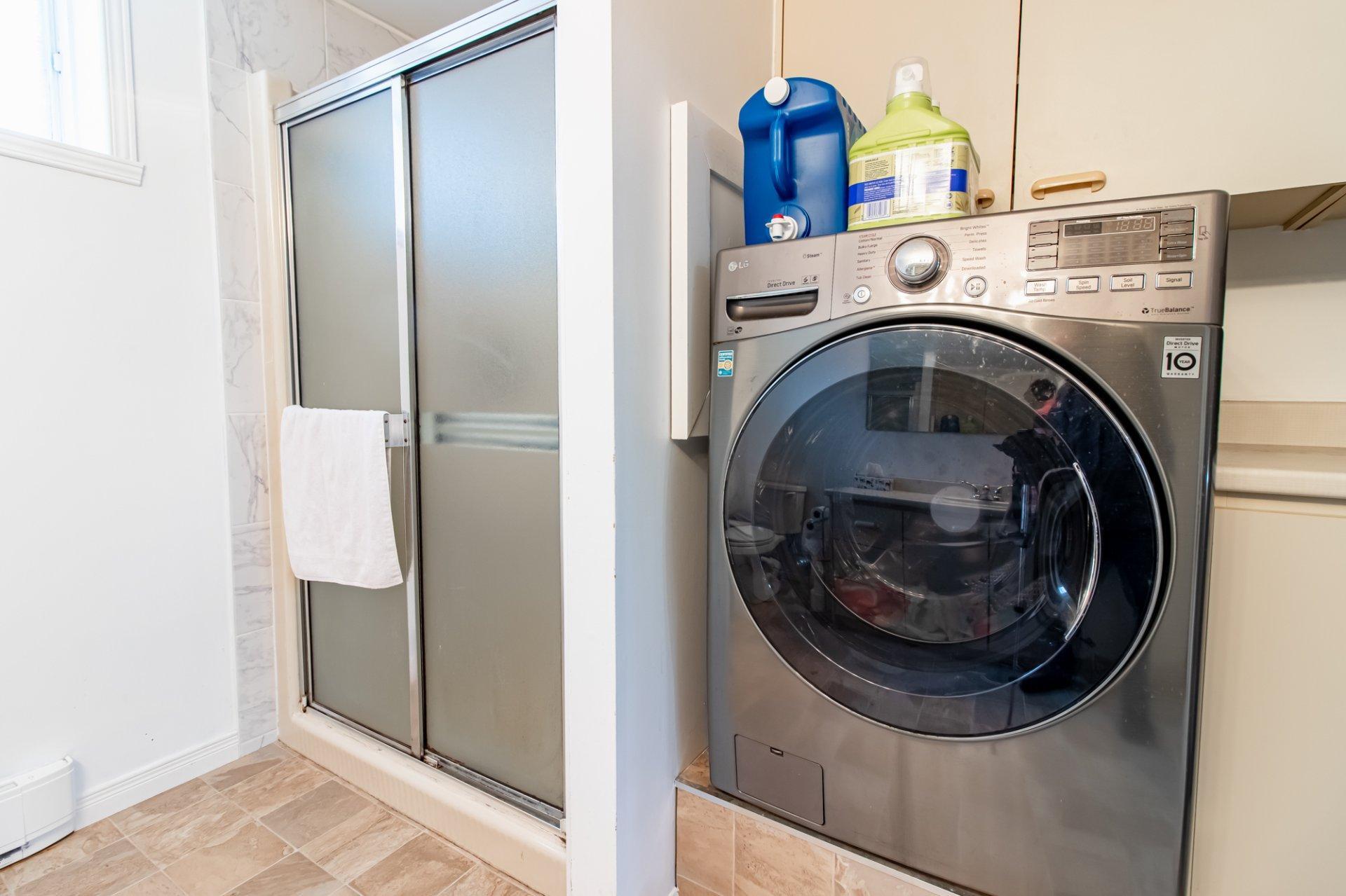 









3615


Côte Rosemont

,
Trois-Rivières,




QC
G8Y6G4

