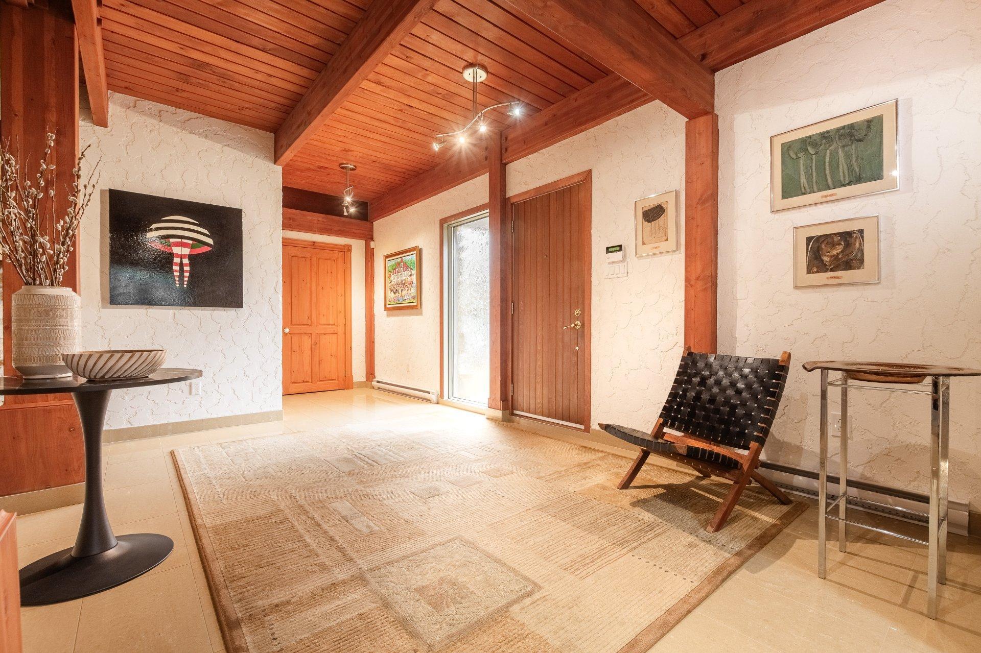 









821


Place des Grands-Ducs

,
Saint-Bruno-de-Montarville,




QC
J3V6E4

