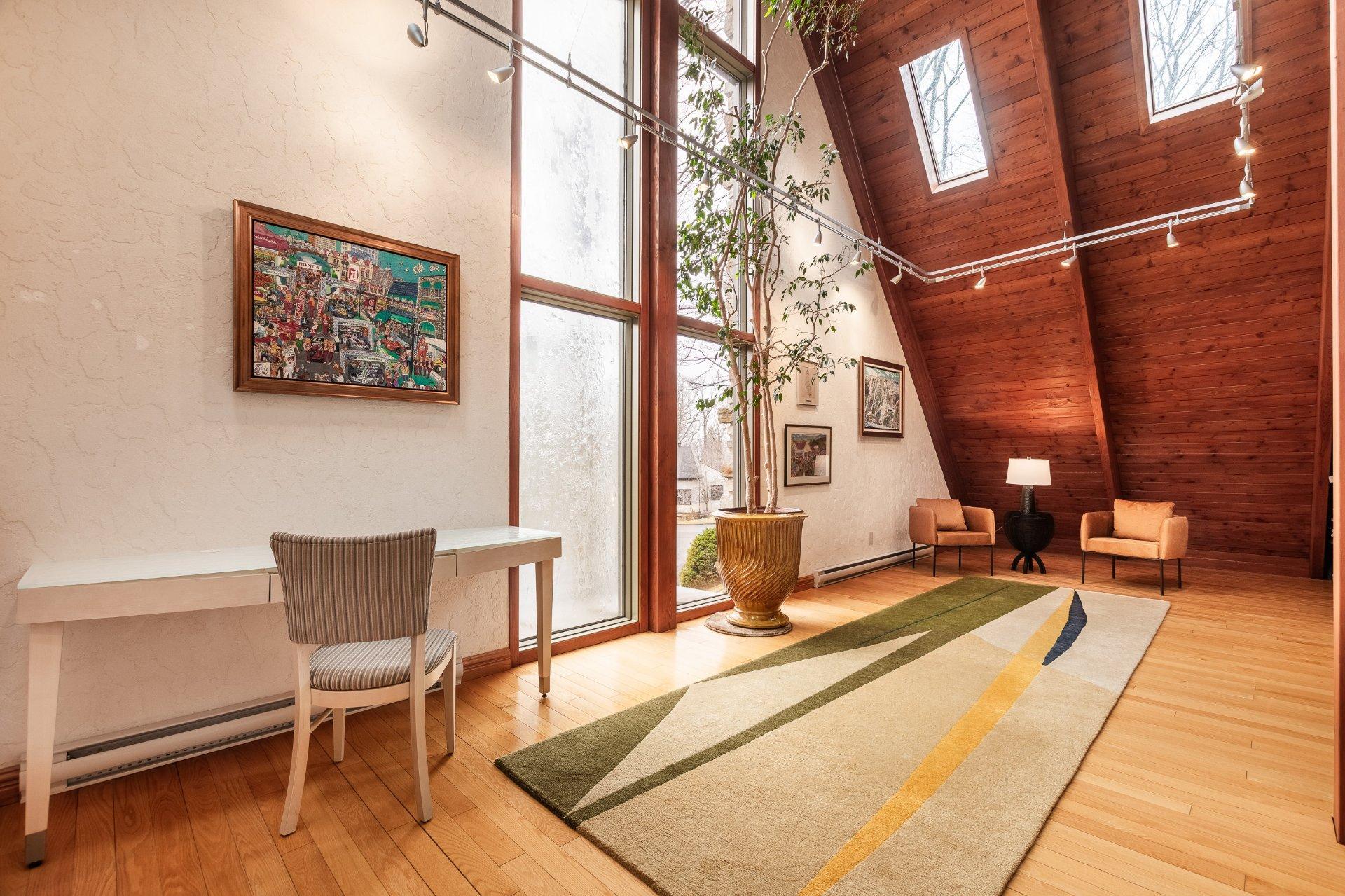 









821


Place des Grands-Ducs

,
Saint-Bruno-de-Montarville,




QC
J3V6E4

