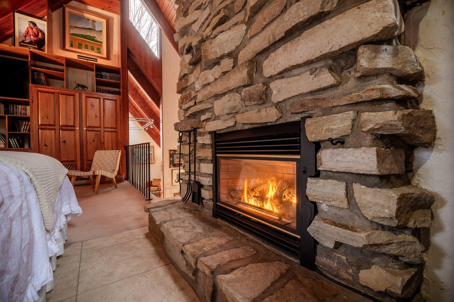 









821


Place des Grands-Ducs

,
Saint-Bruno-de-Montarville,




QC
J3V6E4

