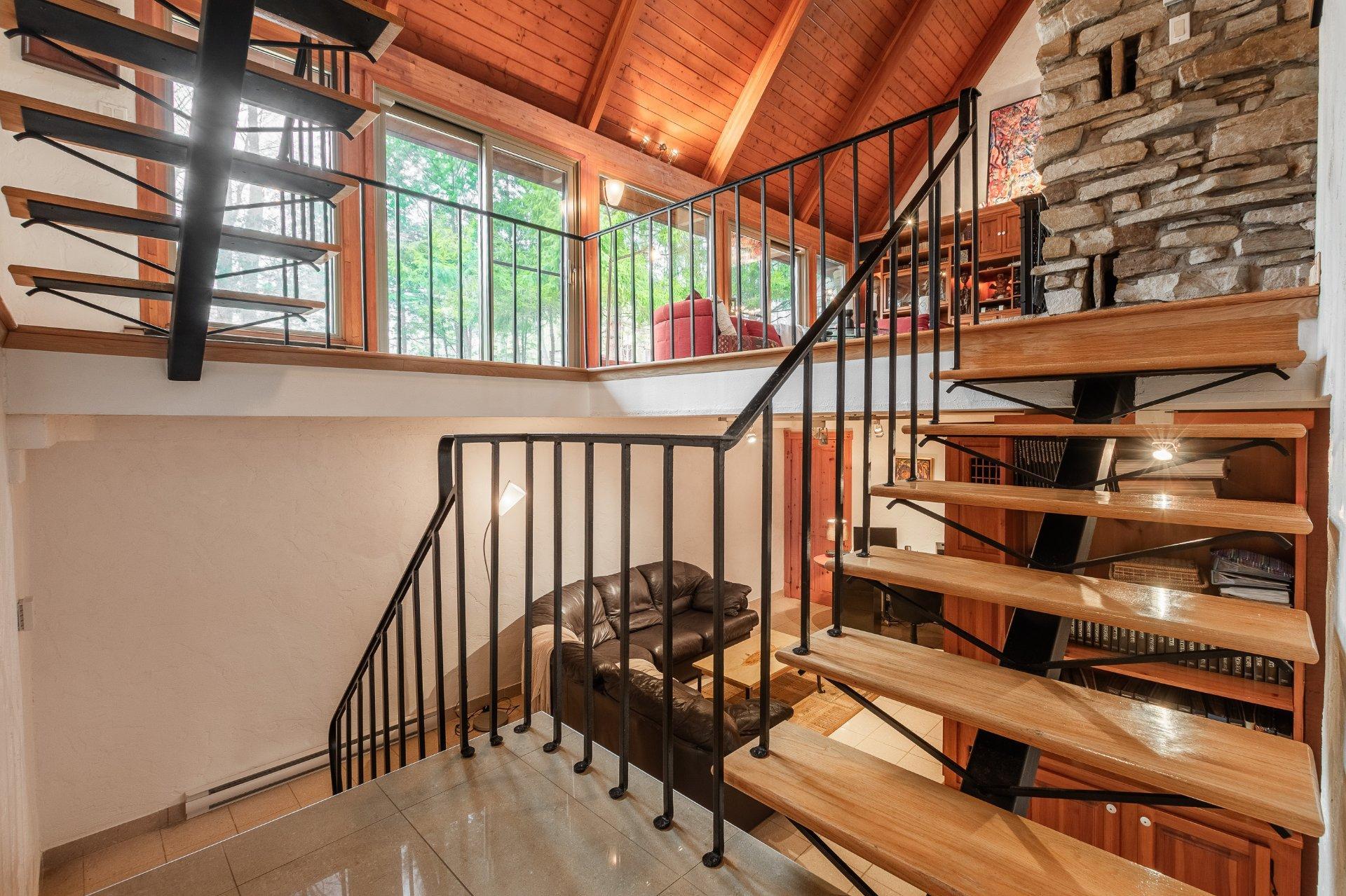 









821


Place des Grands-Ducs

,
Saint-Bruno-de-Montarville,




QC
J3V6E4

