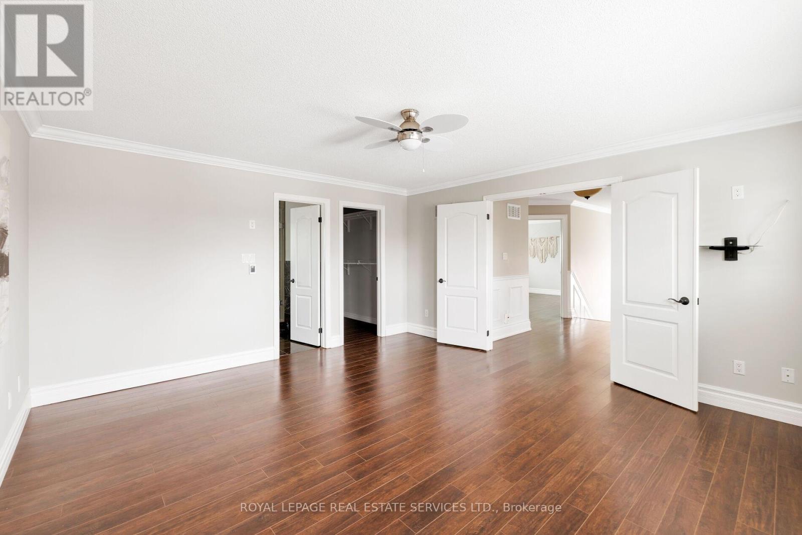 












2225 GLAZEBROOK CIRCLE

,
Oakville,




Ontario
L6M5B5

