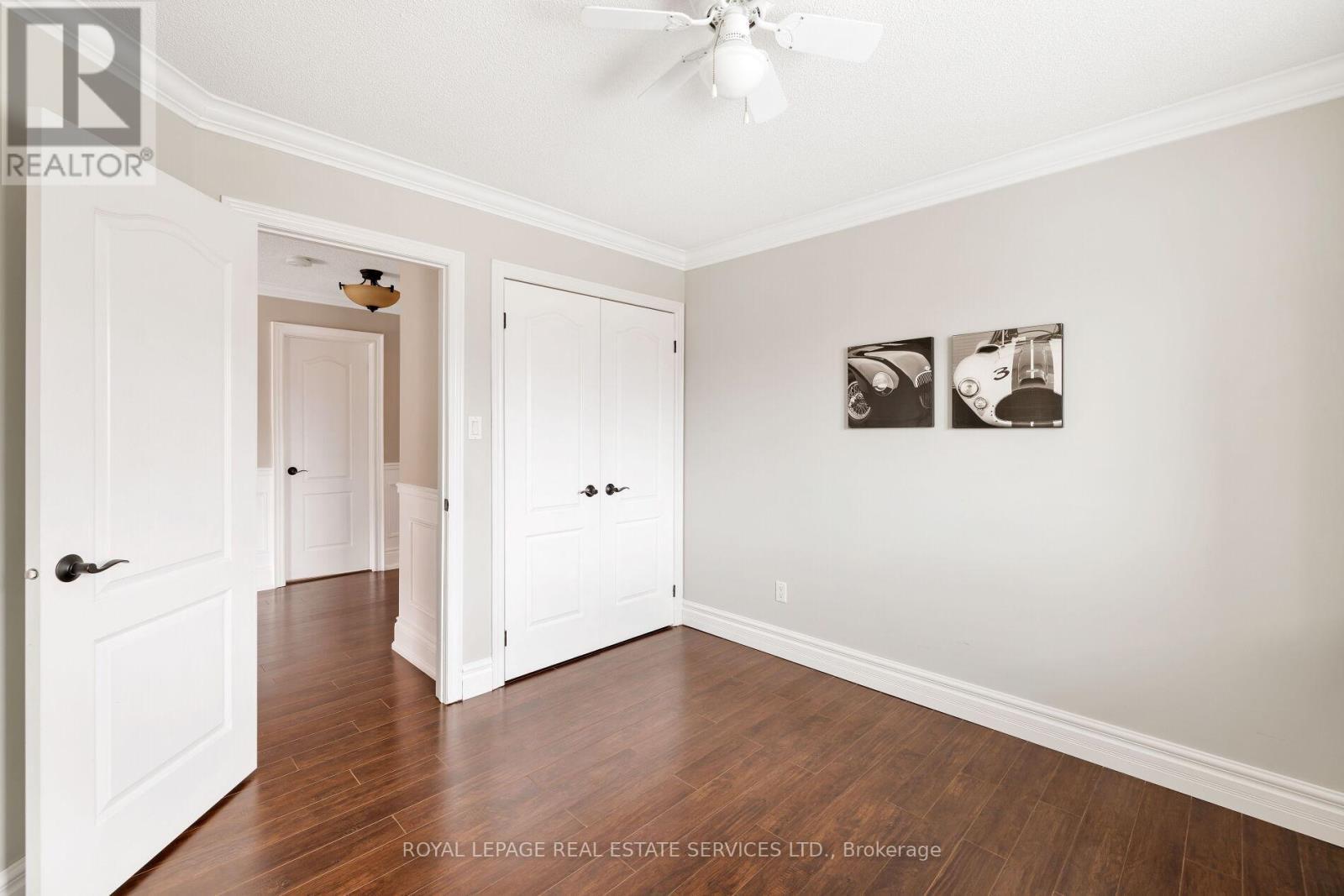 












2225 GLAZEBROOK CIRCLE

,
Oakville,




Ontario
L6M5B5

