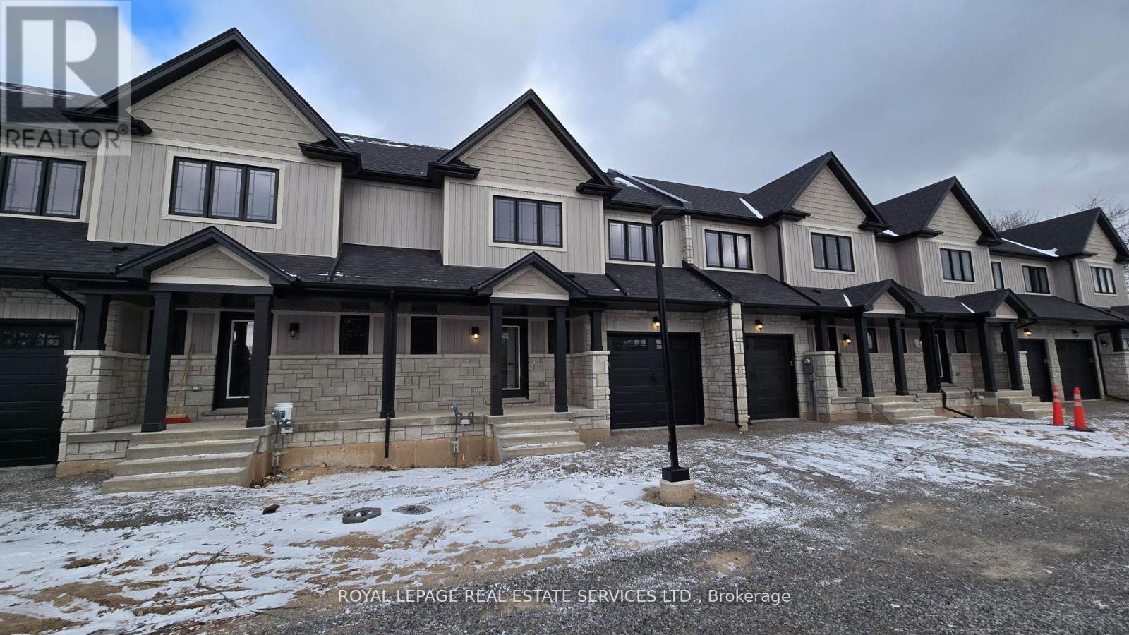 












3 - 6894 GARNER ROAD

,
Niagara Falls,




Ontario
L2E6S5


