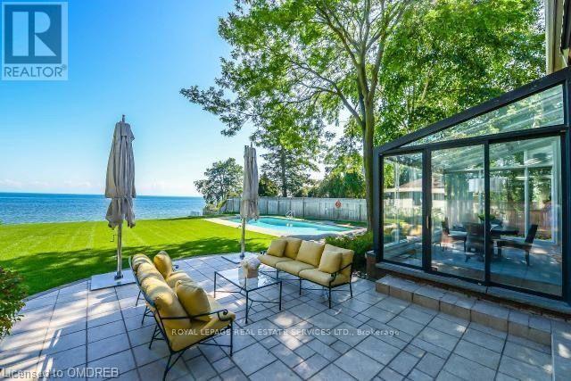 












16 ENNISCLARE DRIVE W

,
Oakville,




Ontario
L6J4N2

