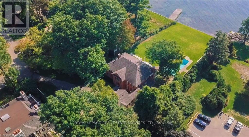 












16 ENNISCLARE DRIVE W

,
Oakville,




Ontario
L6J4N2

