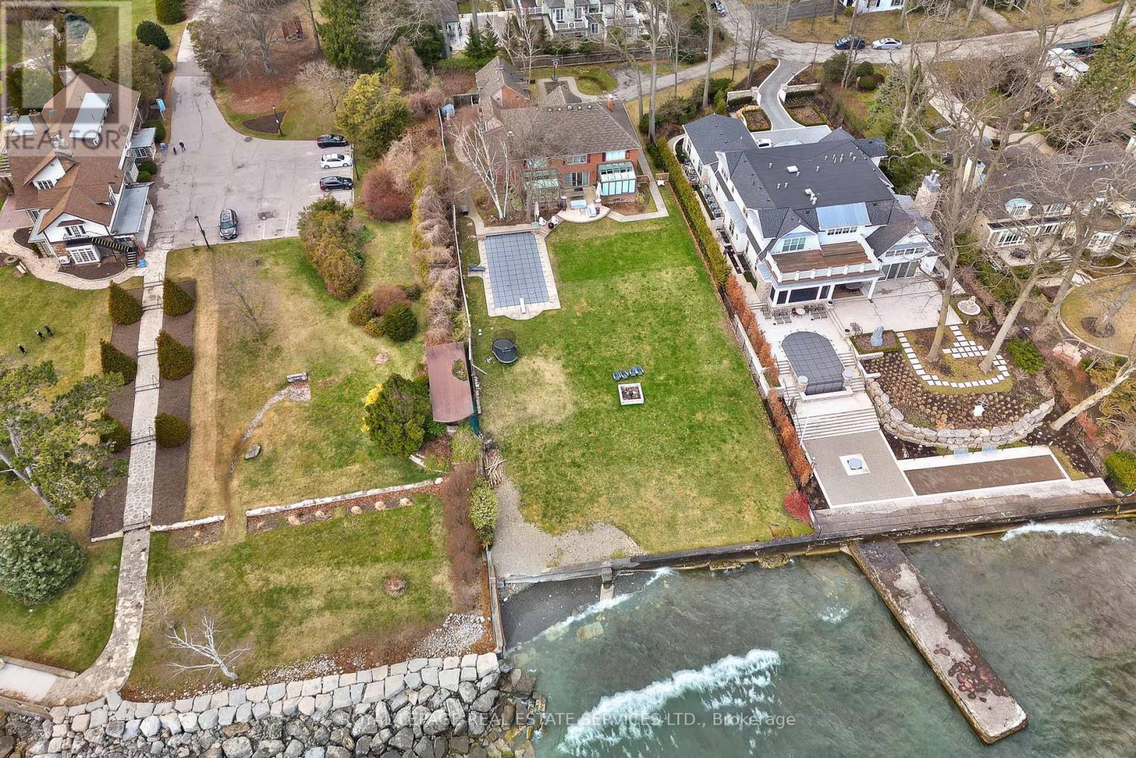 












16 ENNISCLARE DRIVE W

,
Oakville,




Ontario
L6J4N2

