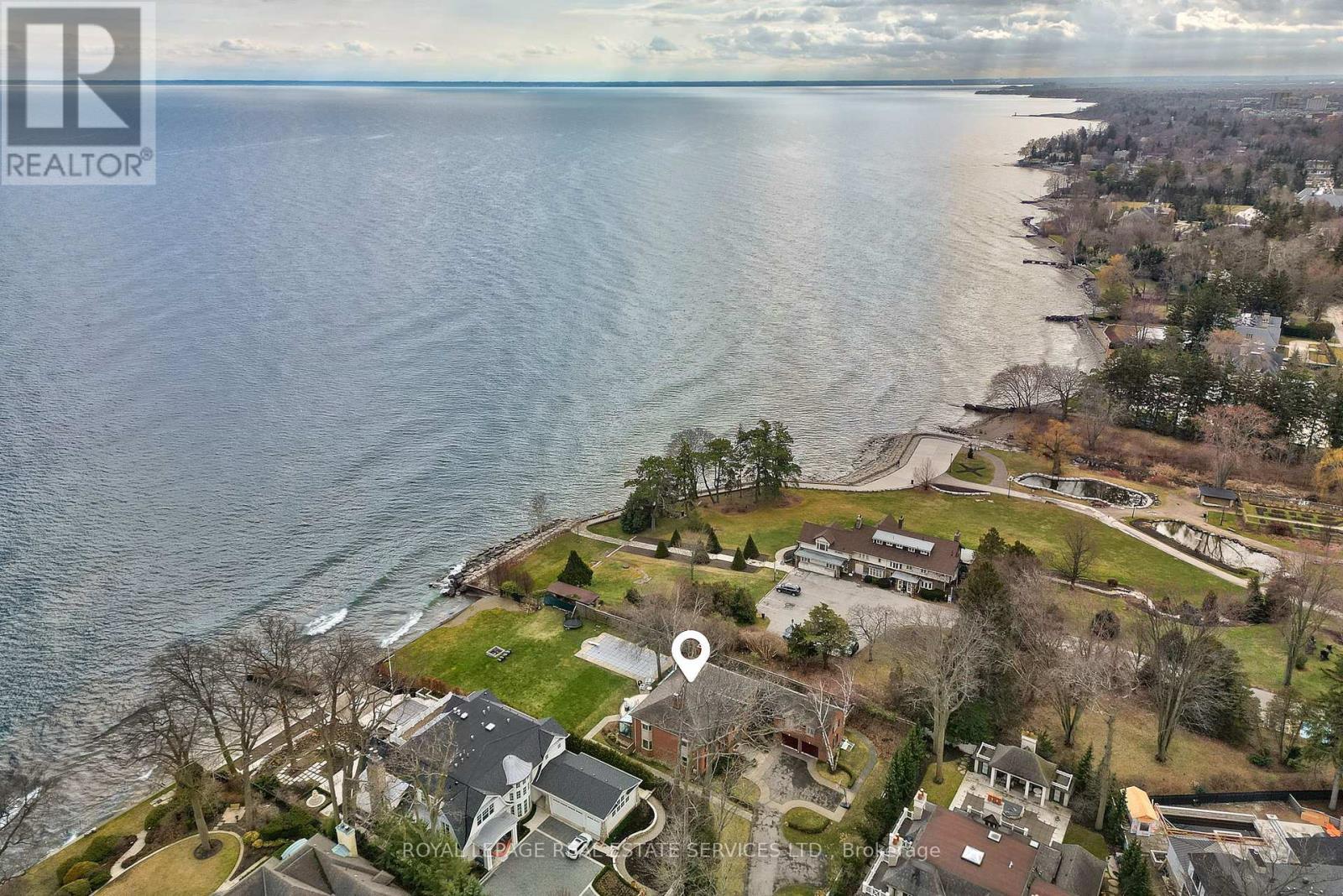 












16 ENNISCLARE DRIVE W

,
Oakville,




Ontario
L6J4N2

