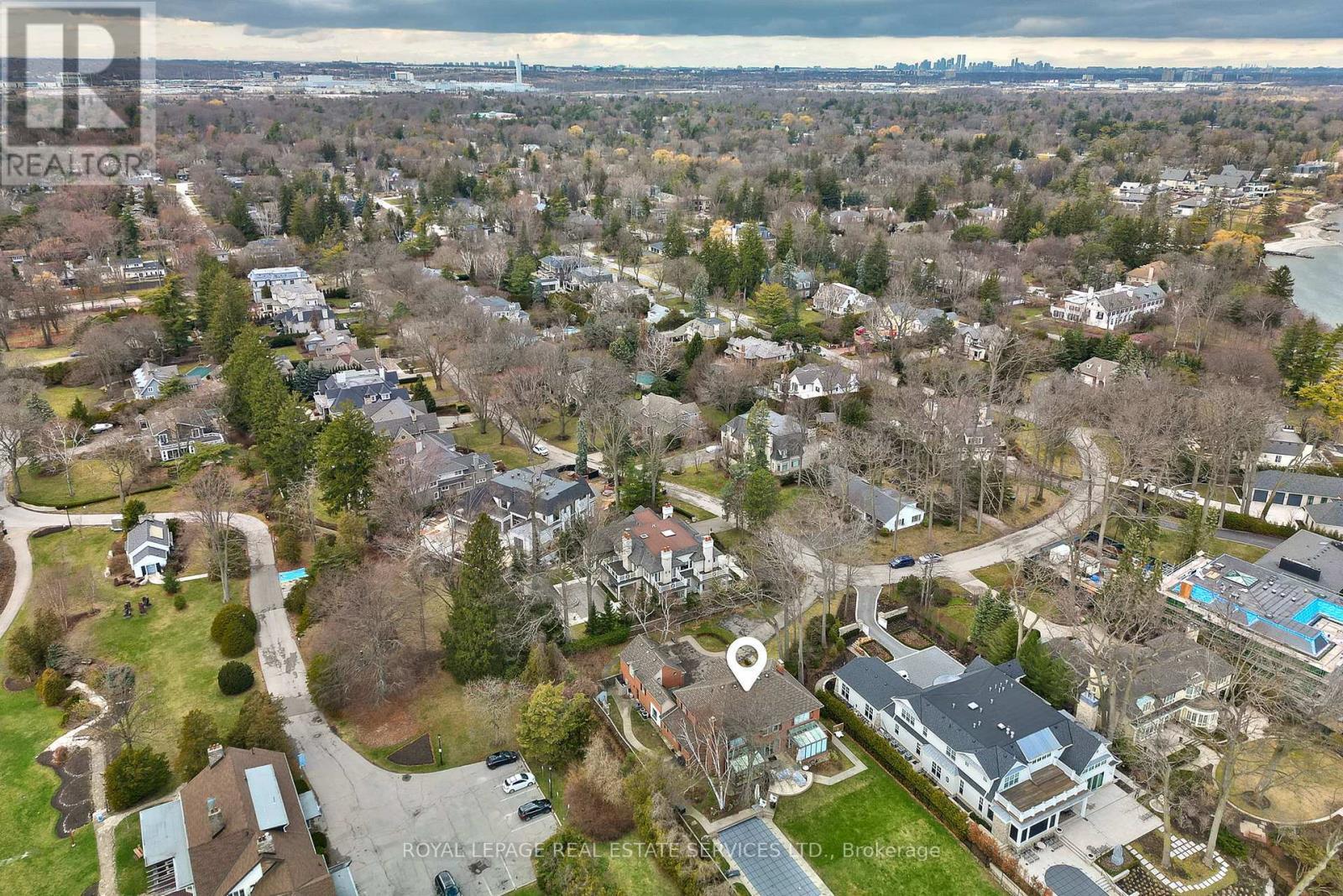 












16 ENNISCLARE DRIVE W

,
Oakville,




Ontario
L6J4N2

