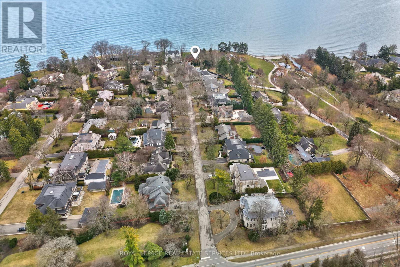 












16 ENNISCLARE DRIVE W

,
Oakville,




Ontario
L6J4N2

