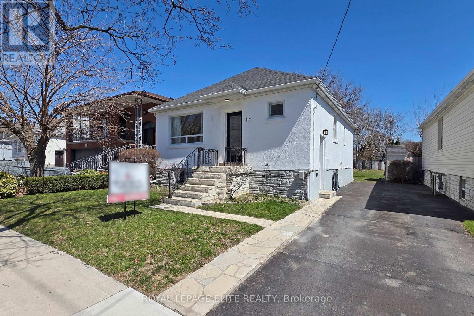 












15 STOCK AVENUE

,
Toronto,




Ontario
M8Z5C3

