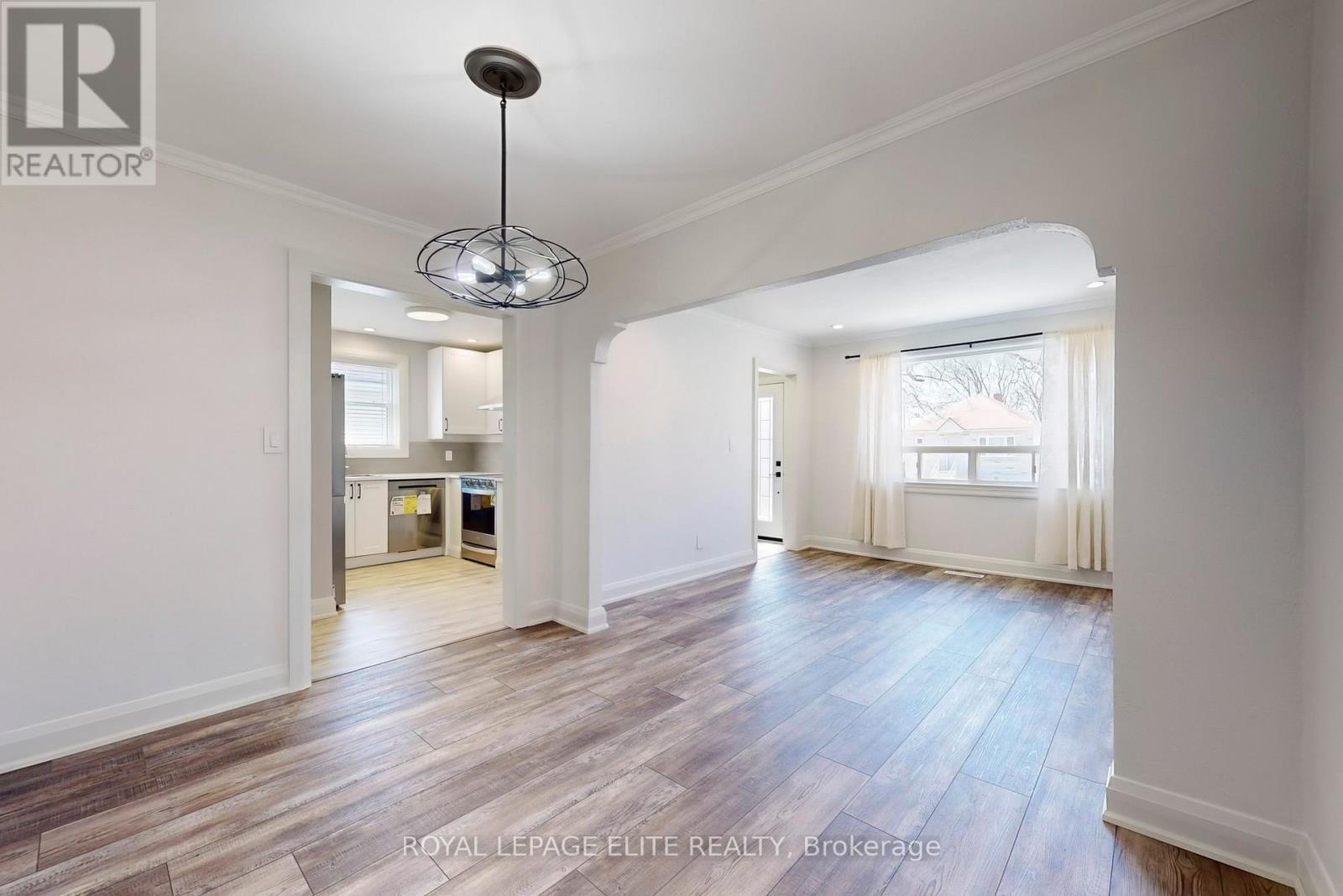 












15 STOCK AVENUE

,
Toronto,




Ontario
M8Z5C3

