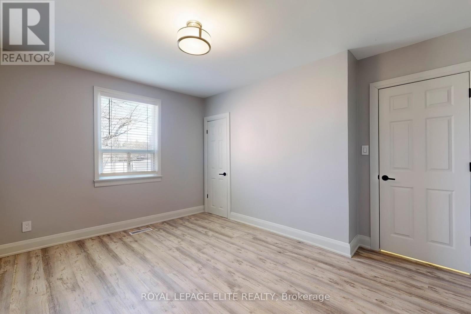 












15 STOCK AVENUE

,
Toronto,




Ontario
M8Z5C3

