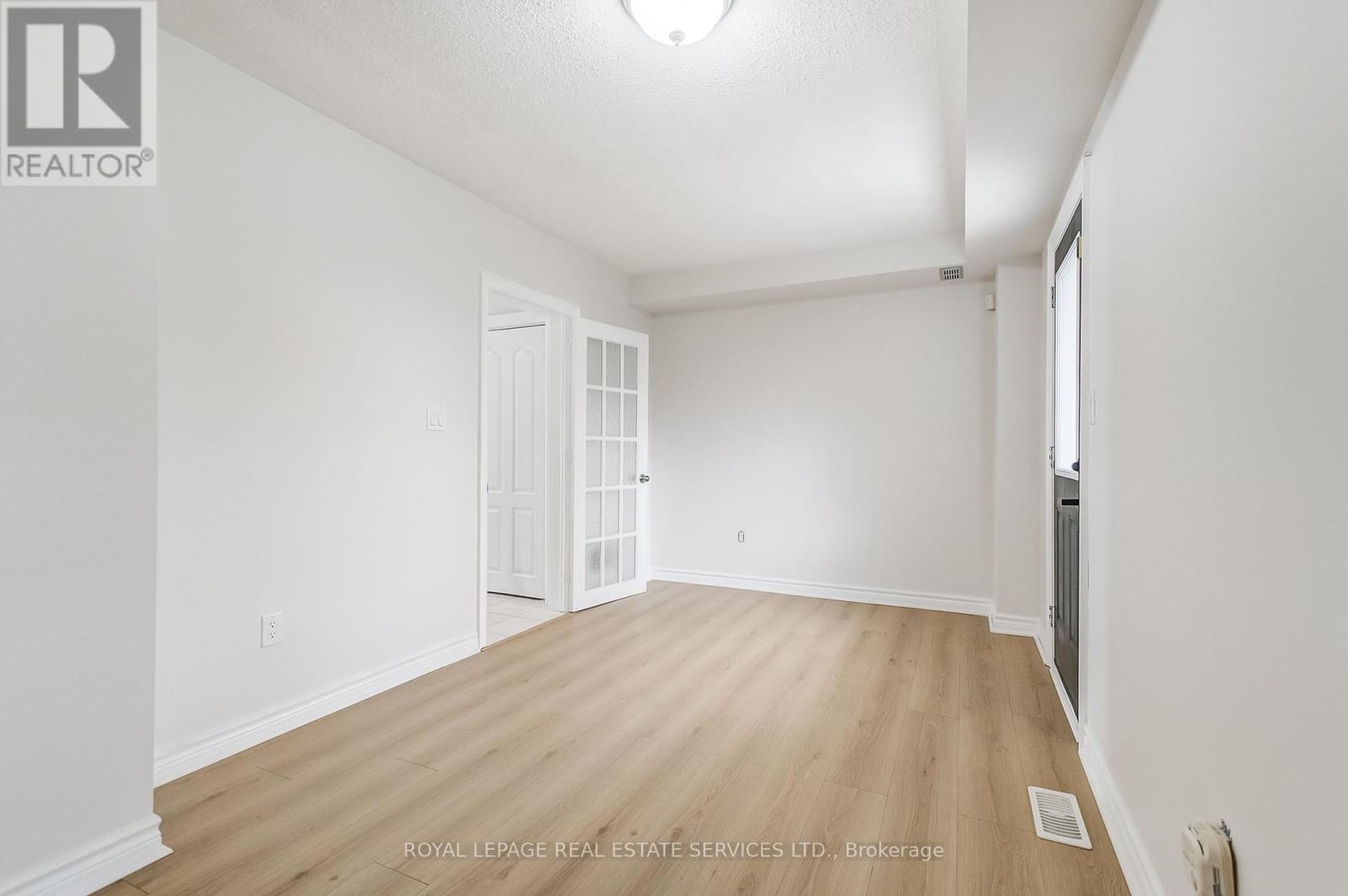 












83 RAMAGE LANE

,
Toronto,




Ontario
M9C5S6


