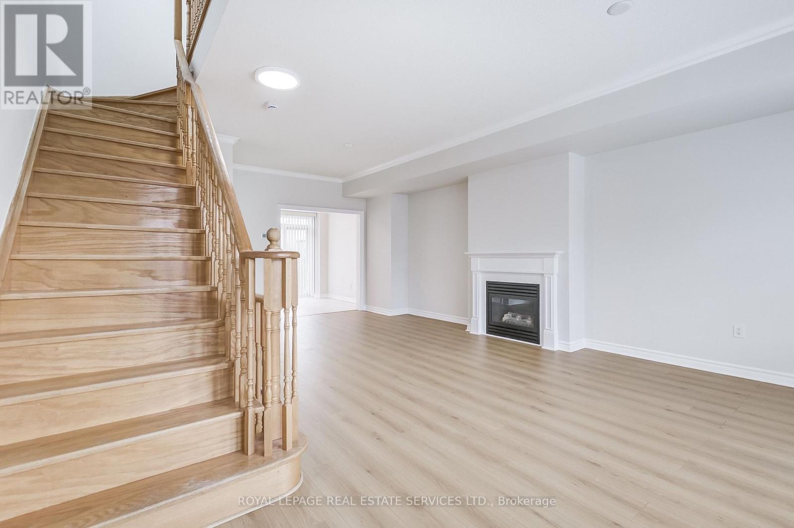 












83 RAMAGE LANE

,
Toronto,




Ontario
M9C5S6

