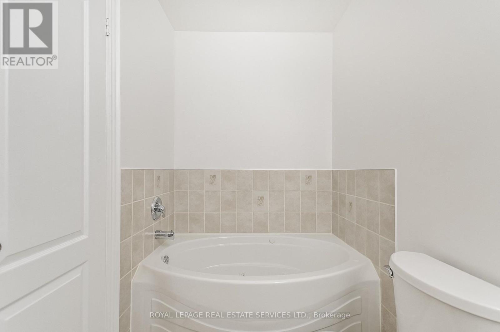 












83 RAMAGE LANE

,
Toronto,




Ontario
M9C5S6

