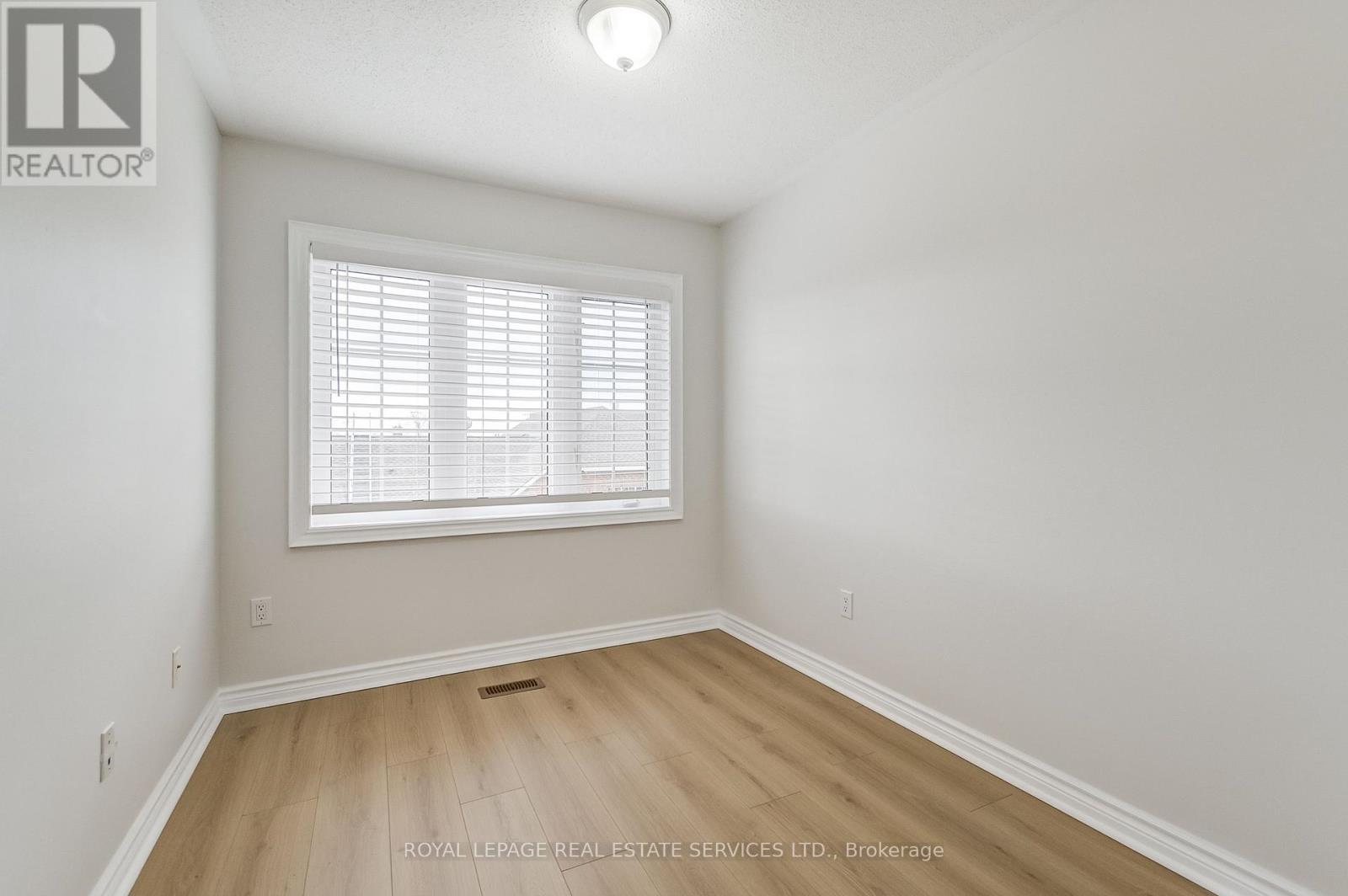 












83 RAMAGE LANE

,
Toronto,




Ontario
M9C5S6

