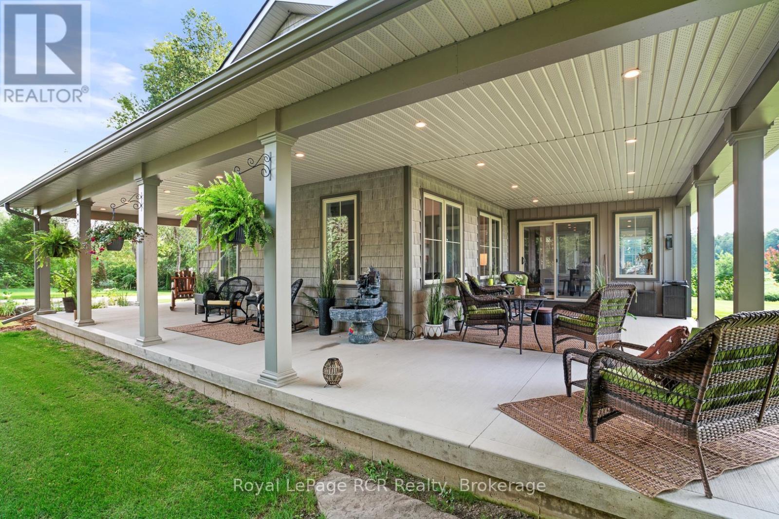 












302769 DOUGLAS STREET

,
West Grey,




Ontario
N0G1R0

