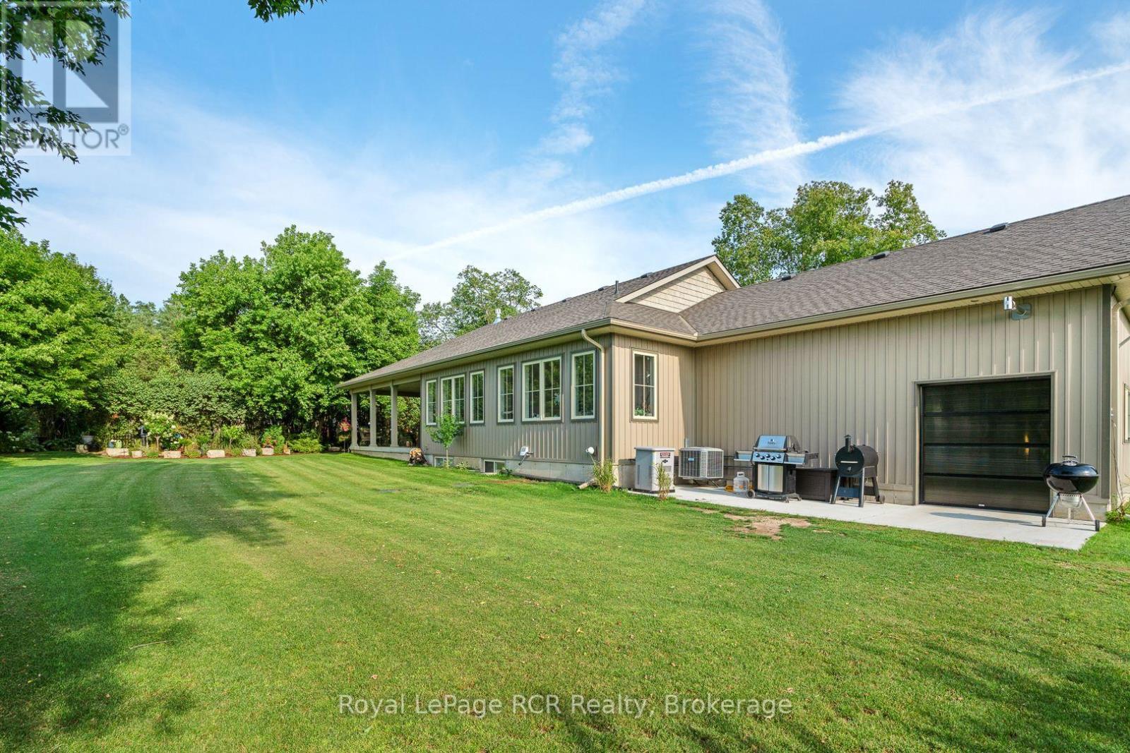 












302769 DOUGLAS STREET

,
West Grey,




Ontario
N0G1R0

