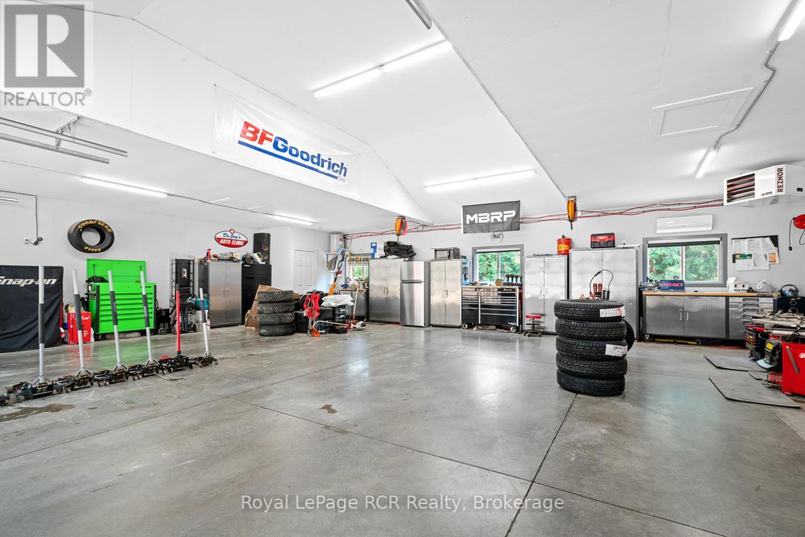












302769 DOUGLAS STREET

,
West Grey,




Ontario
N0G1R0

