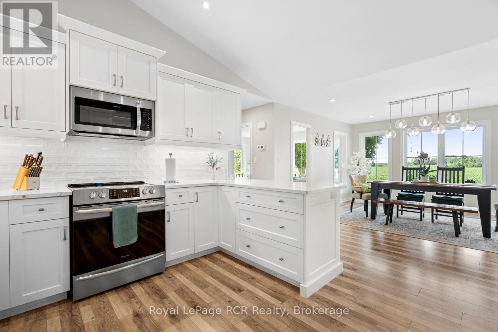 












302769 DOUGLAS STREET

,
West Grey,




Ontario
N0G1R0

