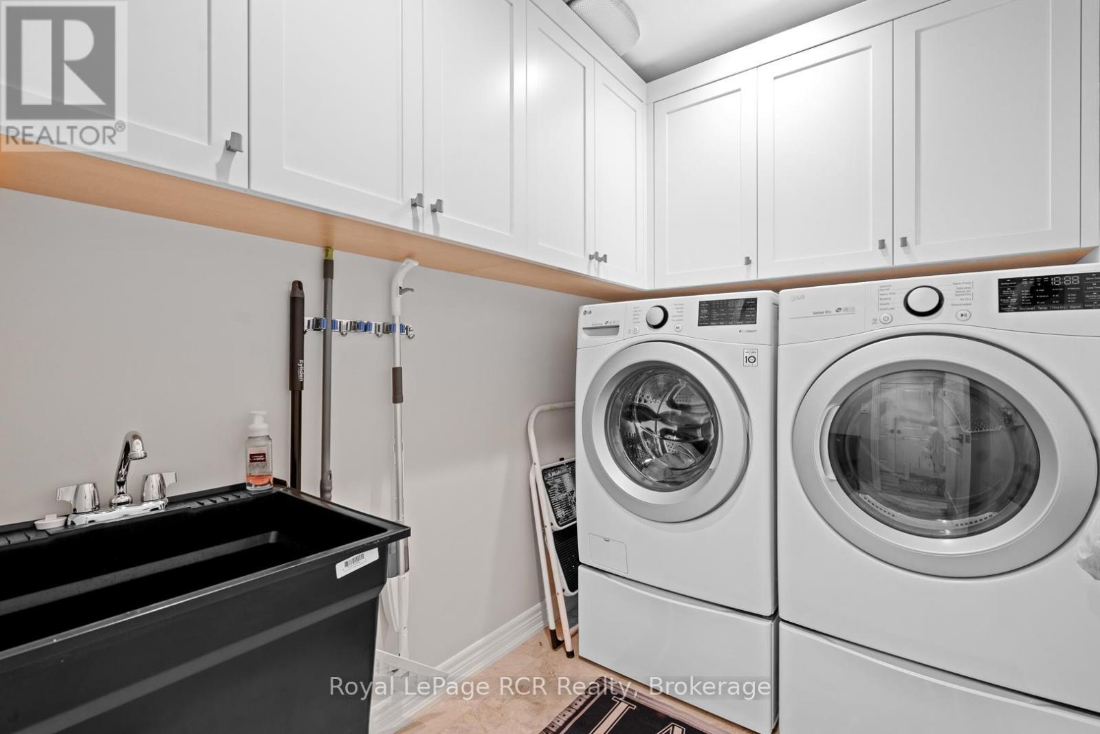 












302769 DOUGLAS STREET

,
West Grey,




Ontario
N0G1R0


