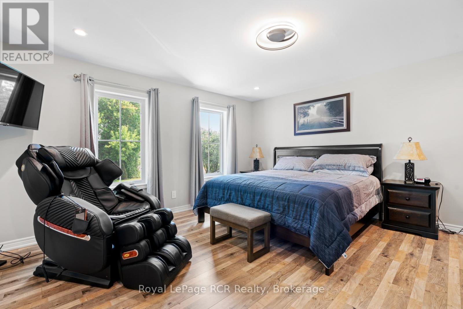 












302769 DOUGLAS STREET

,
West Grey,




Ontario
N0G1R0


