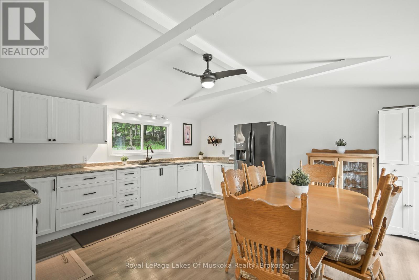 












1019 LAKESHORE DRIVE N

,
Bracebridge (Oakley),




Ontario
P1L1X3

