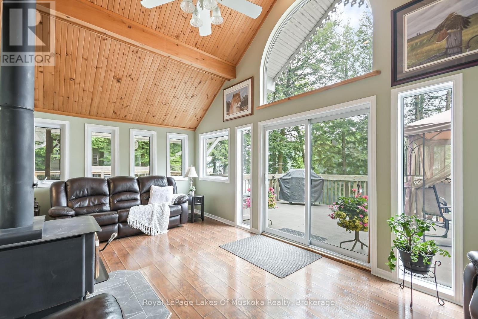 












1019 LAKESHORE DRIVE N

,
Bracebridge (Oakley),




Ontario
P1L1X3


