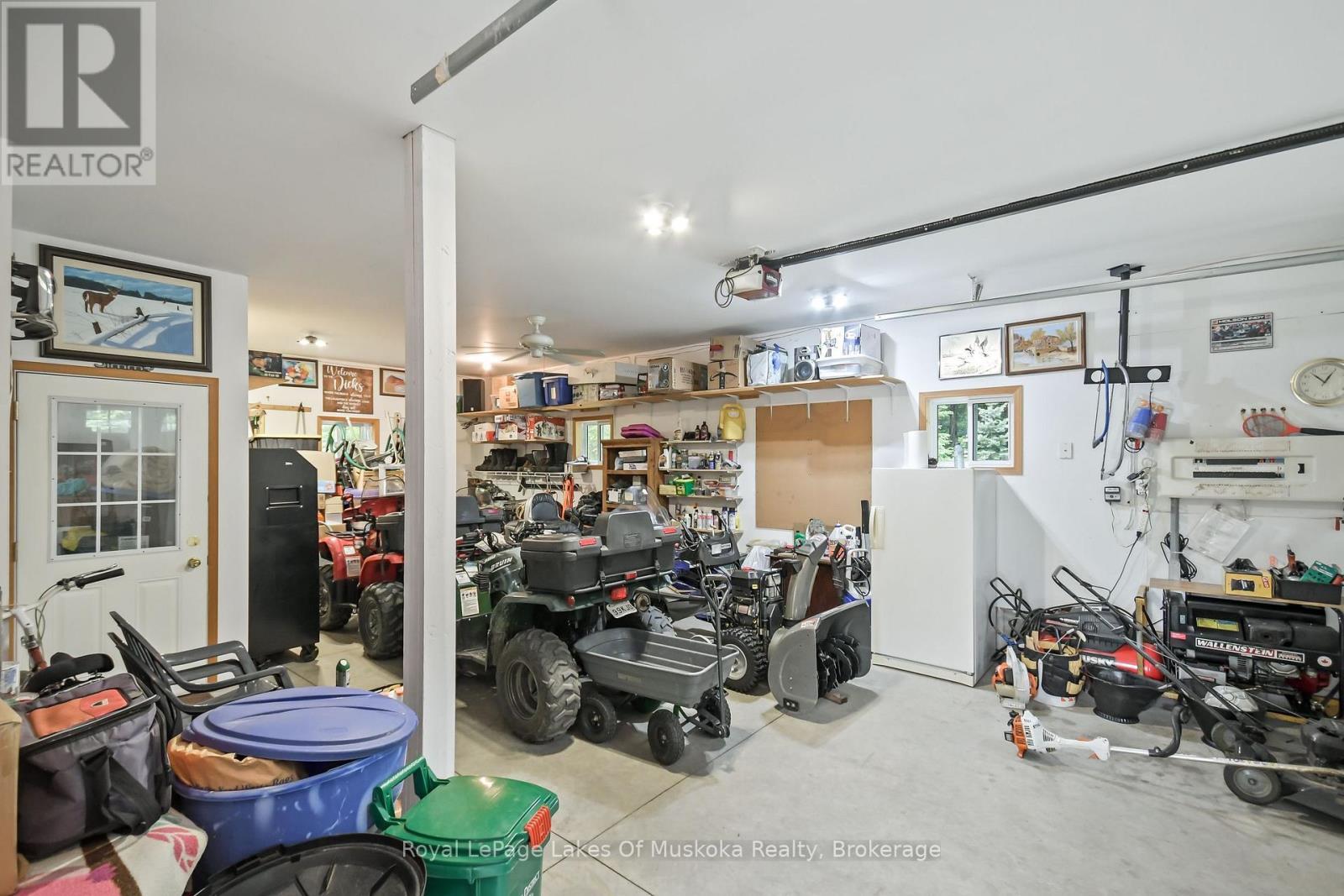 












1019 LAKESHORE DRIVE N

,
Bracebridge (Oakley),




Ontario
P1L1X3

