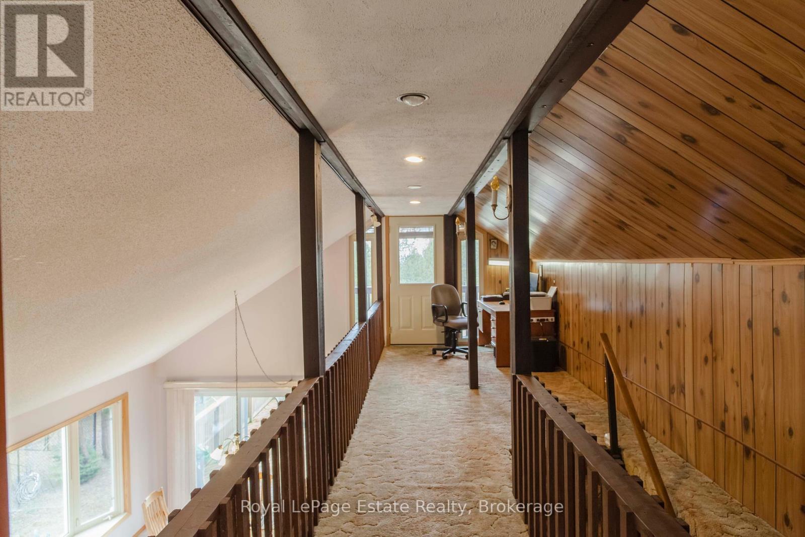 












325 SECOND AVENUE N

,
South Bruce Peninsula,




Ontario
N0H2G0

