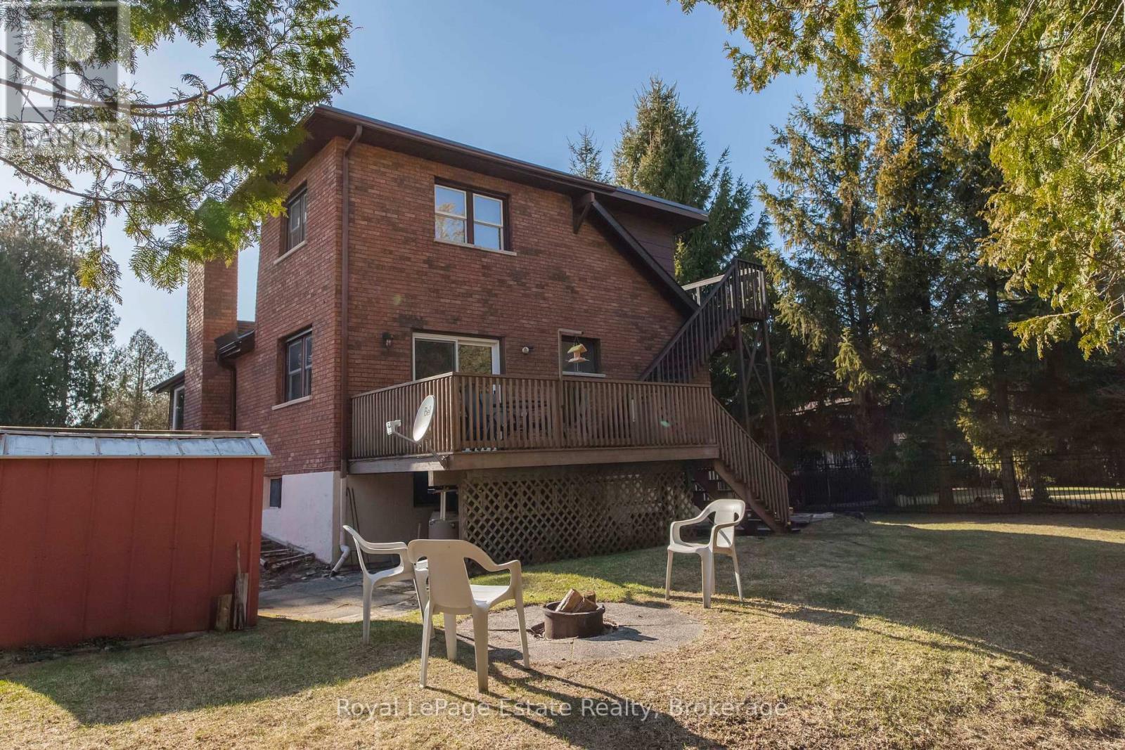 












325 SECOND AVENUE N

,
South Bruce Peninsula,




Ontario
N0H2G0

