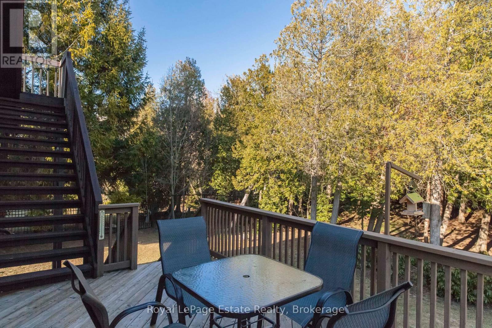 












325 SECOND AVENUE N

,
South Bruce Peninsula,




Ontario
N0H2G0

