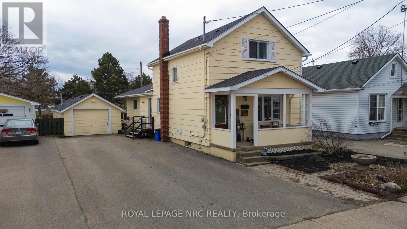 












28 HELEN STREET

,
Port Colborne (Main Street),




Ontario
L3K3N9

