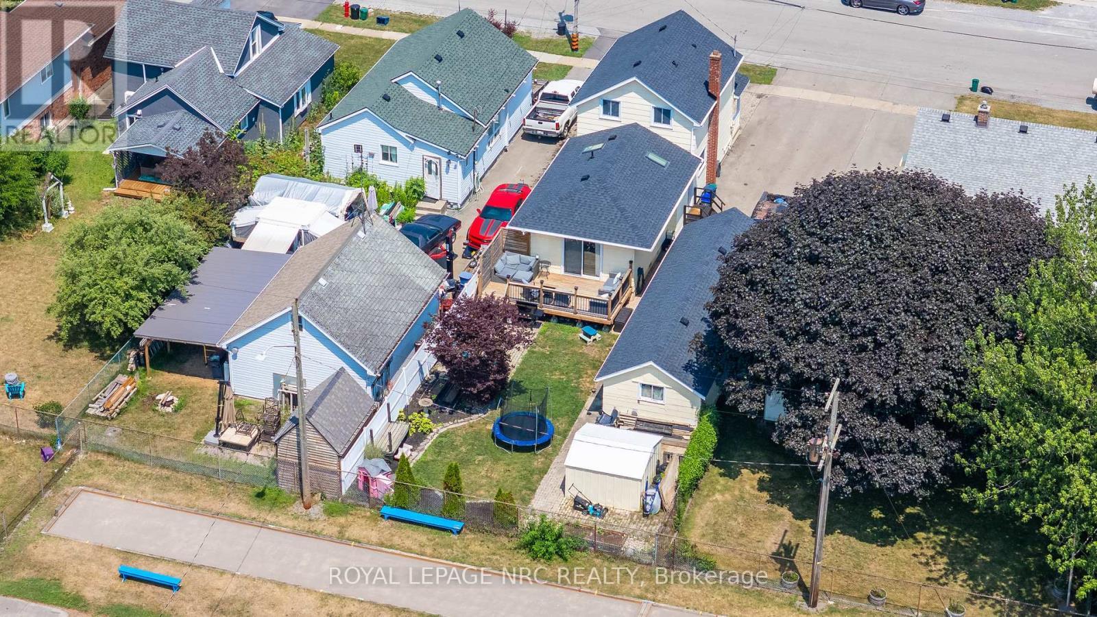 












28 HELEN STREET

,
Port Colborne (Main Street),




Ontario
L3K3N9


