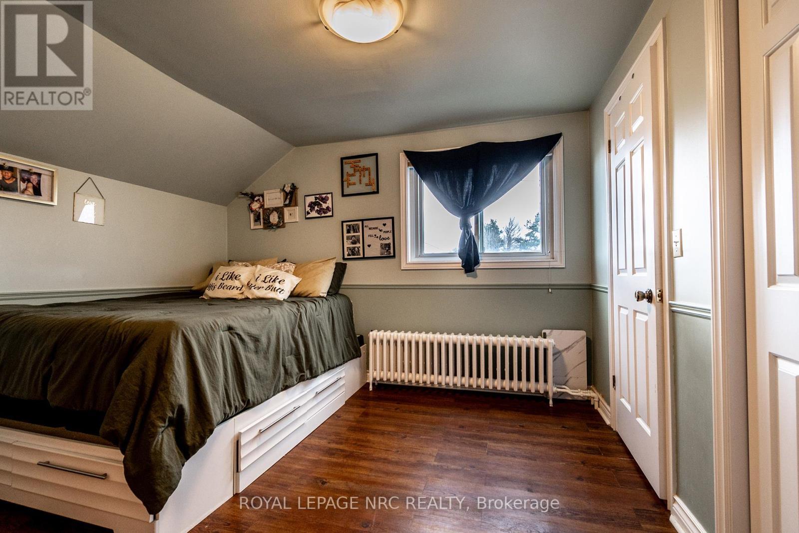 












28 HELEN STREET

,
Port Colborne (Main Street),




Ontario
L3K3N9

