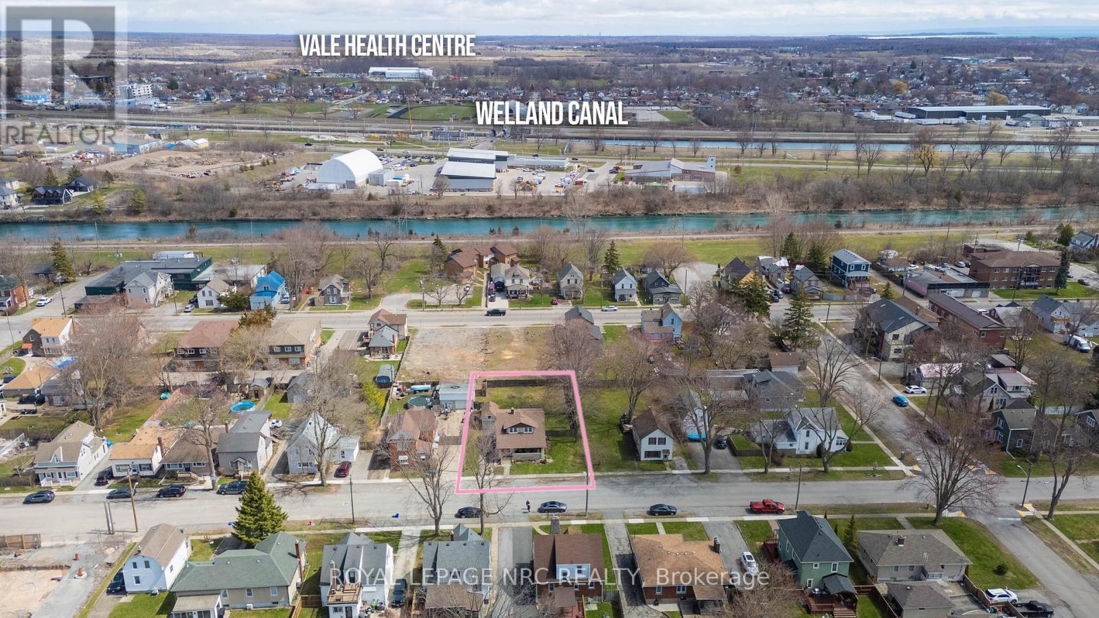 












163 ERIE STREET

,
Port Colborne (Main Street),




Ontario
L3K4M5


