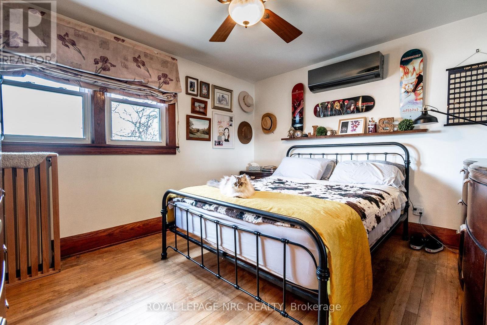 












163 ERIE STREET

,
Port Colborne (Main Street),




Ontario
L3K4M5

