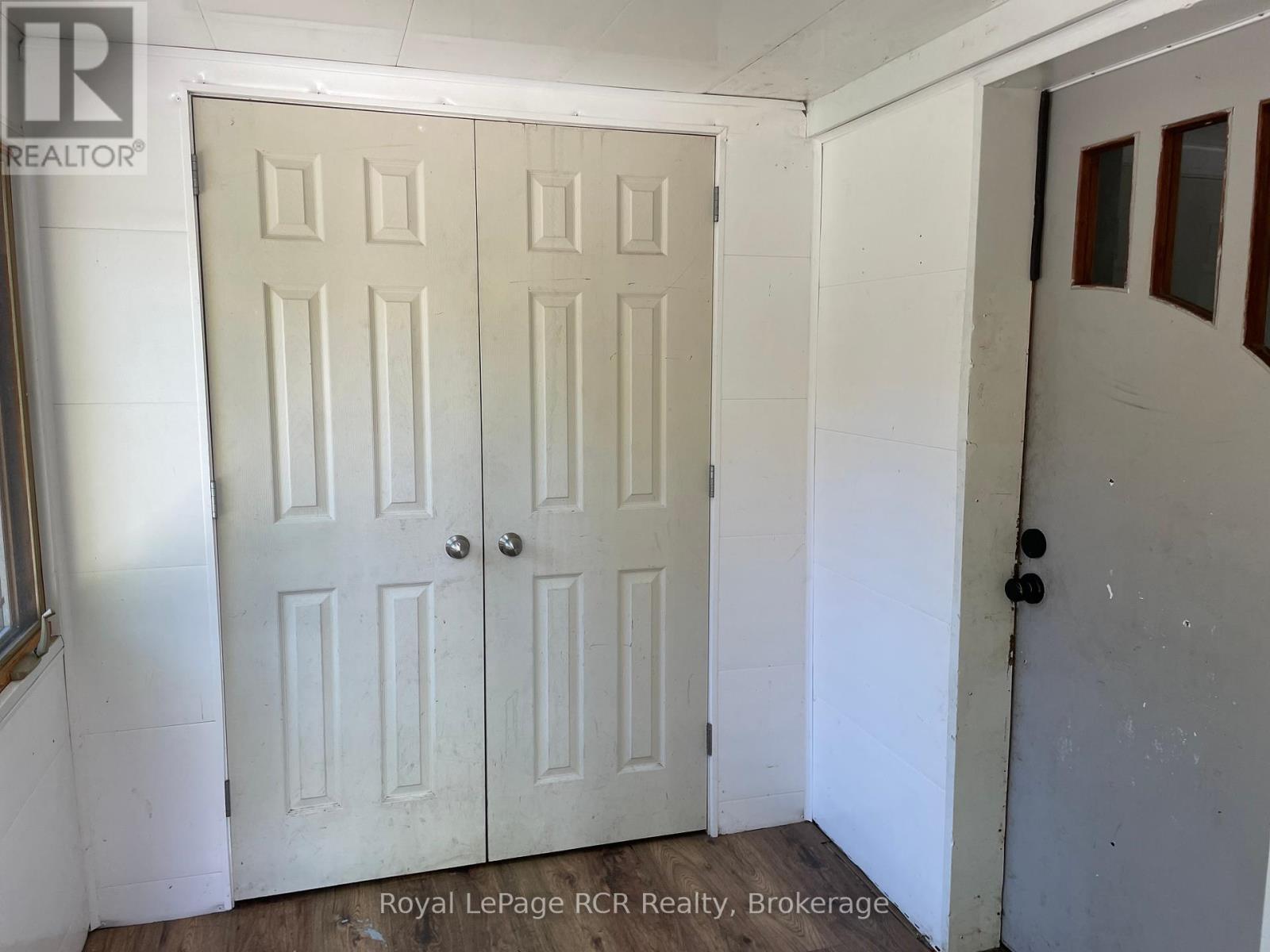 












46 ROBERTSON STREET

,
Minto,




Ontario
N0G1Z0

