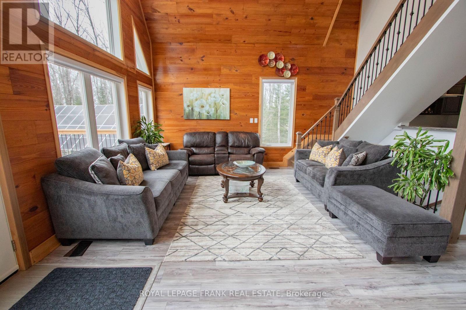 












1097 CHEDDAR ROAD

,
Highlands East (Cardiff Ward),




Ontario
K0L1M0


