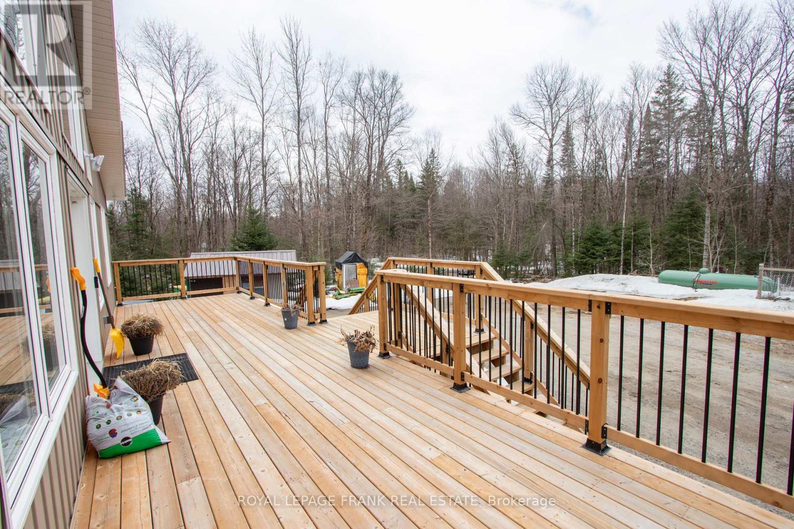 












1097 CHEDDAR ROAD

,
Highlands East (Cardiff Ward),




Ontario
K0L1M0

