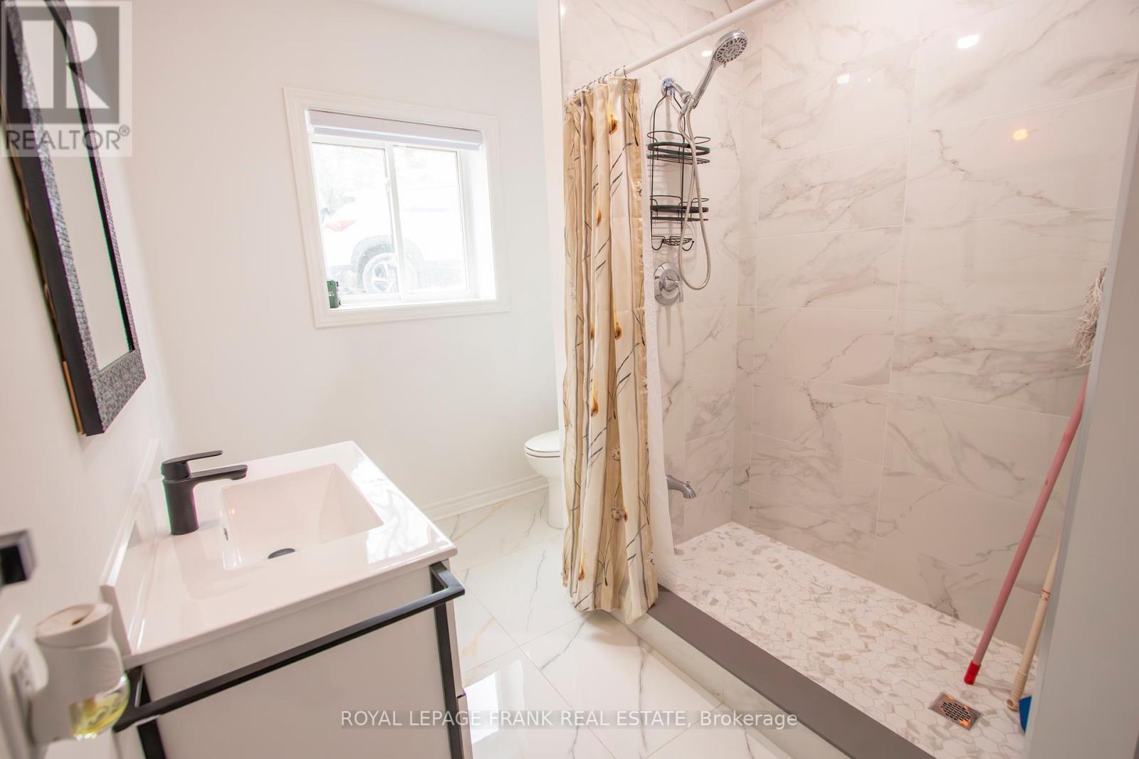 












1097 CHEDDAR ROAD

,
Highlands East (Cardiff Ward),




Ontario
K0L1M0

