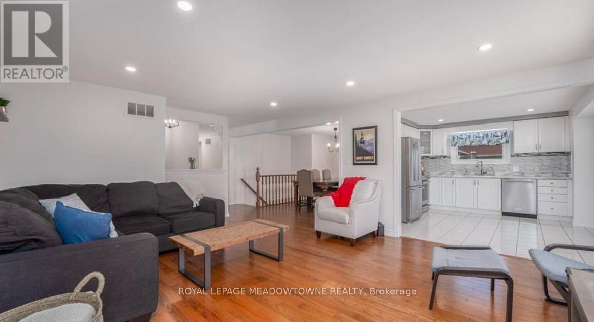 












47 RUFFIAN ROAD

,
Brantford,




Ontario
N3P1R5

